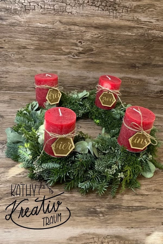 Adventskranz klassisch rot Eukalyptus Weihnachtsdekoration Kerzen „rot“ Adventsdekoration handgebunden Tischdeko Holzzahlen